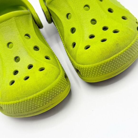 Crocs Classic Lime Green Sandals - Kids US C9 - Picture 3 of 12